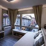 Apartment Downtown Como-luxury Como
