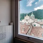 Apartment Downtown Como-luxury