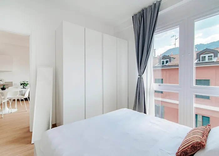 Downtown Como-luxury קומו
